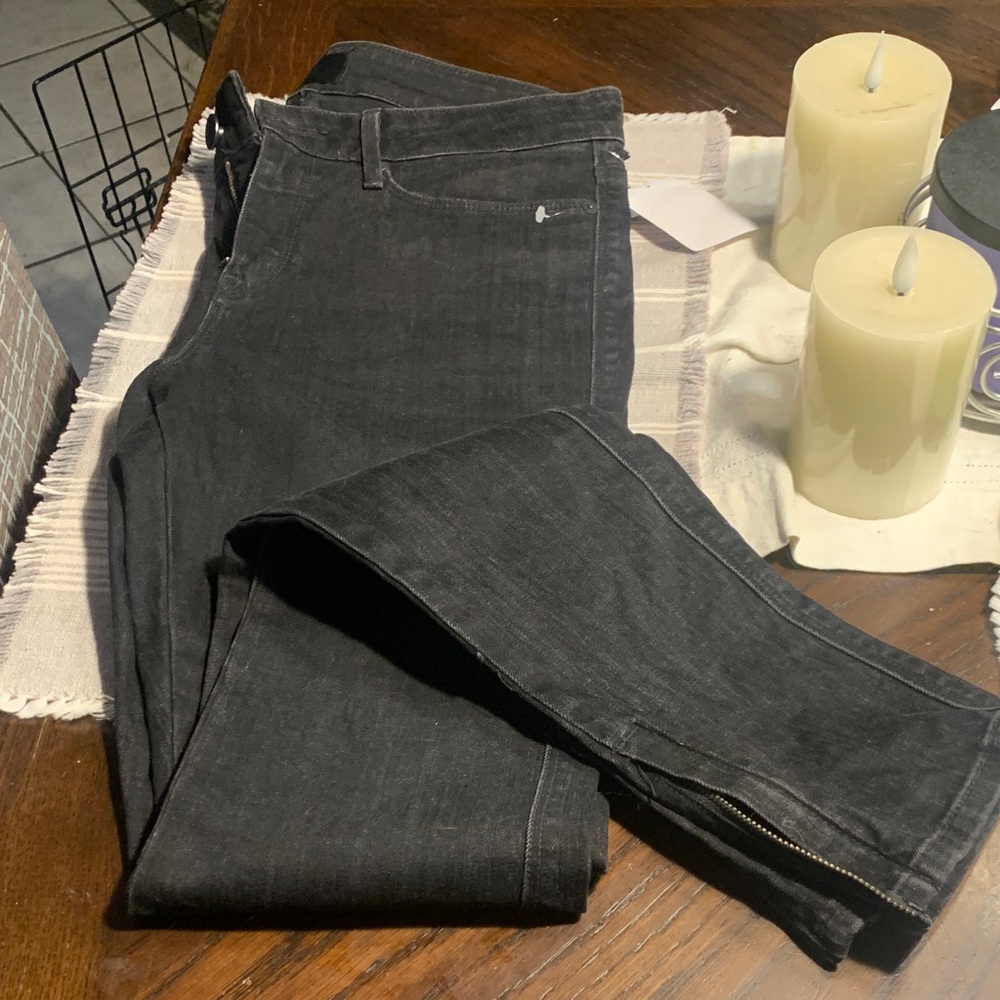 Vince womens black zipper ankle jeans sz.28
